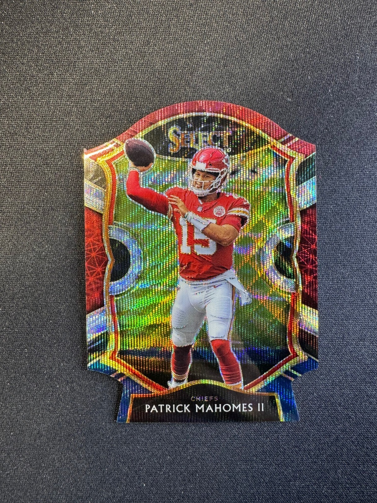2020 Panini Select Patrick Mahomes II Tri-Color Die-Cut Prizm #2 Kansas Chiefs