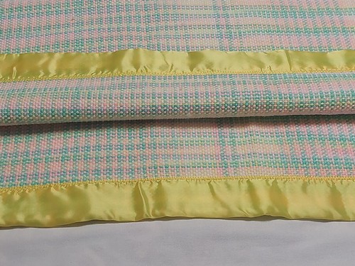 Vintage Satin Trim Baby Blanket Hand Woven Pastel Receiving Yellow Trim 32"x50" - Picture 8 of 9