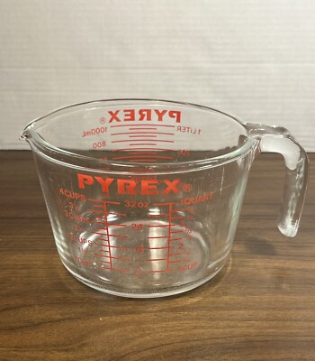 Pyrex 4-Cup 1 Quart 1 Litre Red Lettering Glass Measuring Cup Hook Handle USA