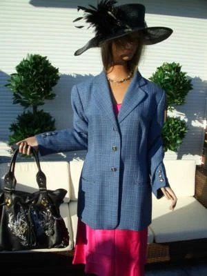 Schöner KARO LANDHAUS ESCADA LUXUS BOUCLE Blazer Jacket Jacke 38/40 Shabby blau - Bild 1 von 3