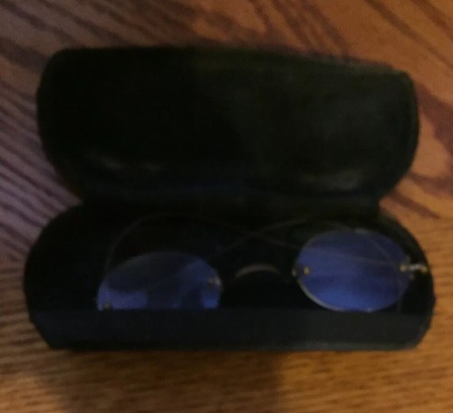 Vintage Antique Oval Eyeglasses Spectacles With Case - Picture 9 of 9