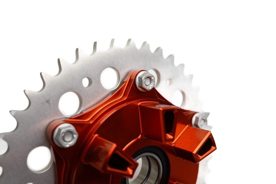 Kit Bulloni (Viti Corona + Dado Autobloccanti M8) per KTM & Beta XTrainer - Immagine 3 di 4