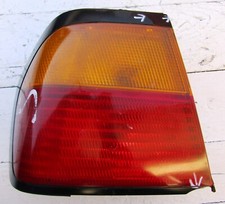 Nissan Primera P10 Modell 1990 96 äußere Rückleuchte linke Seite ichikoh 4604A