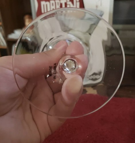 Large Mega Martini glass, The Original made by WEMCO, Holds 32 OZ - Picture 9 of 9