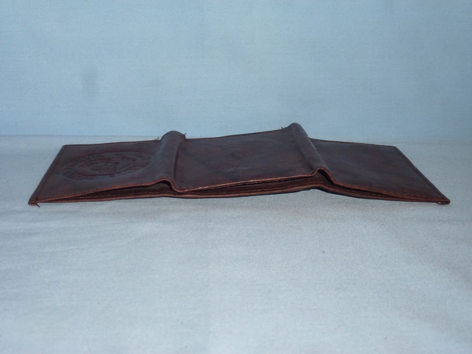 New York NY KNICKS    Leather TriFold Wallet    NEW    dark brown 3v nd - Image 4 of 4