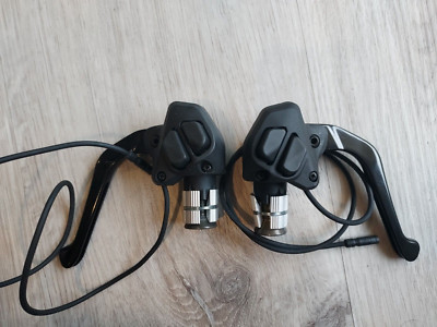 Ultegra ST-6871 Di2 Time Trial / Triathlon Dual Control Levers