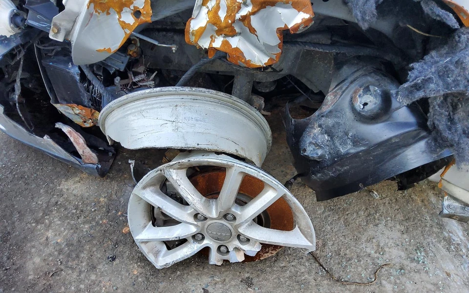 Compresor de aire acondicionado usado para: Dodge Journey 2013 2,4 L con aire acondicionado trasero grado B Foto 2 de 4