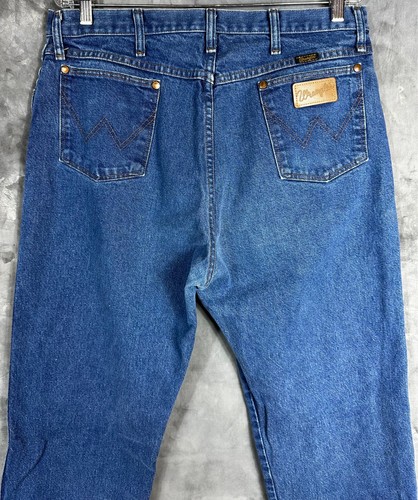 Wrangler Men's Blue Jeans sz 36 x 38 (14982) TALL - Picture 4 of 5