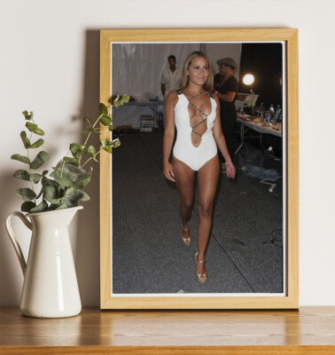 Adrienne Bailon: 12''x8'' professionelles Foto