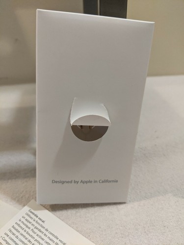 iPhone 4 BOITE NOIRE SEULEMENT, PAS DE TÉLÉPHONE - AVEC autocollants et instructions anglais et français - Photo 5 sur 9
