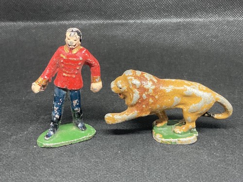 Circus Performing lion and tigers with trainer By Wendal (Yellow 309) Wend-Al - Picture 2 of 12