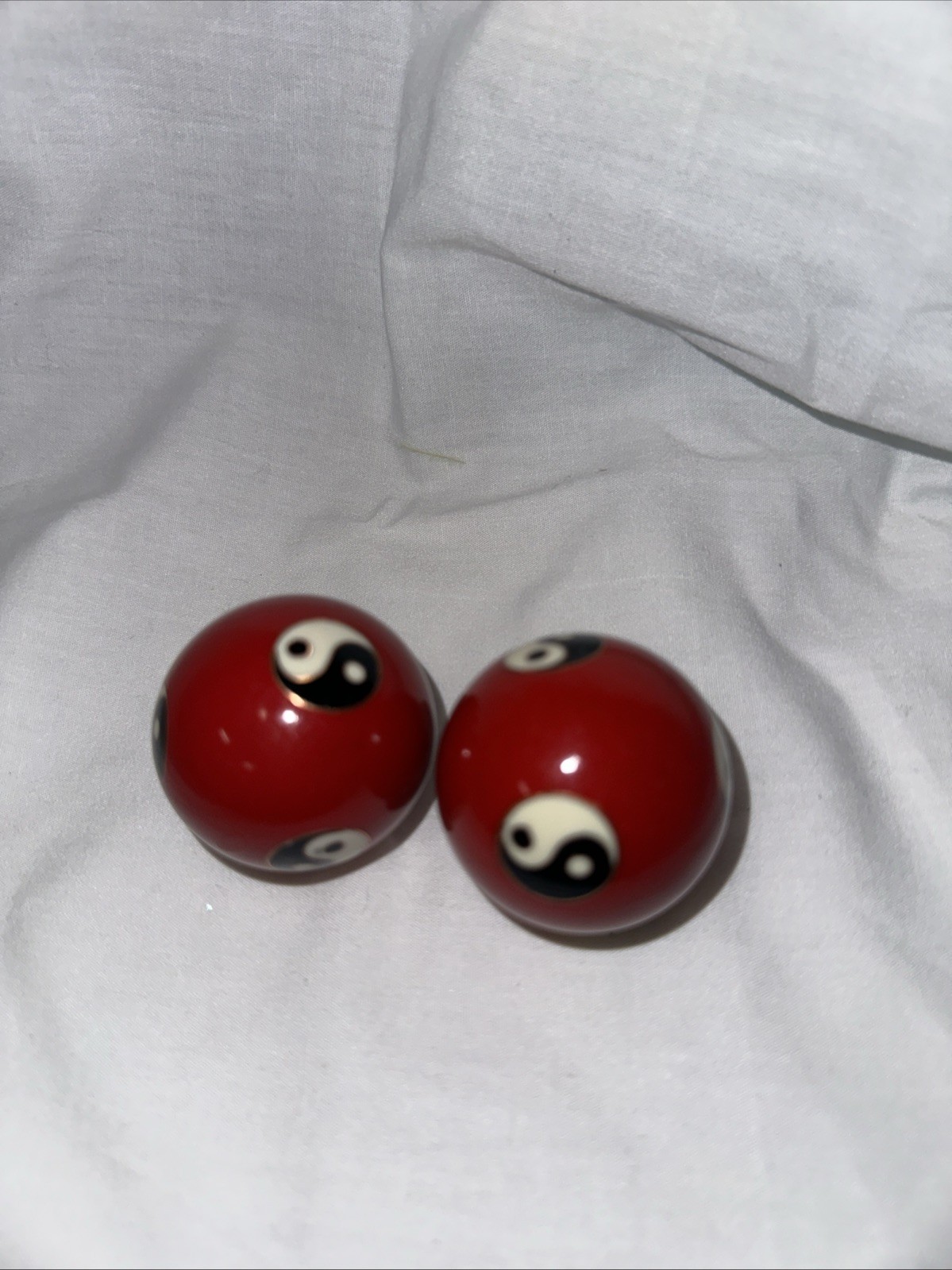 CHINESE HEALTH EXERCISE STRESS BAODING BALLS RELAXATION THERAPY YIN YANG DESIGN