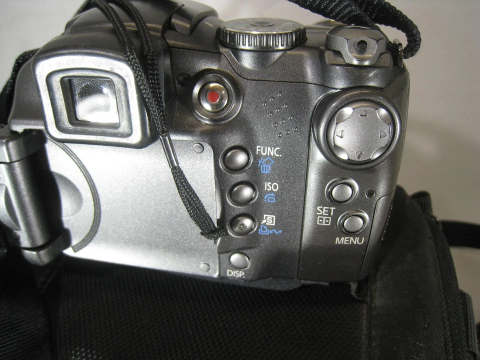 Canon PowerShot S3 IS Digital Camera 6MP 12x Zoom Black w/ Case Cables Japan - Image 3 of 4