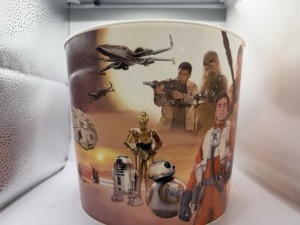 STAR WARS POP-SECRET THE FORCE AWAKENS PLASTIC POPCORN TIN 2015