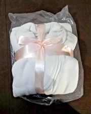 Mary Kay White Rode One Size NIB