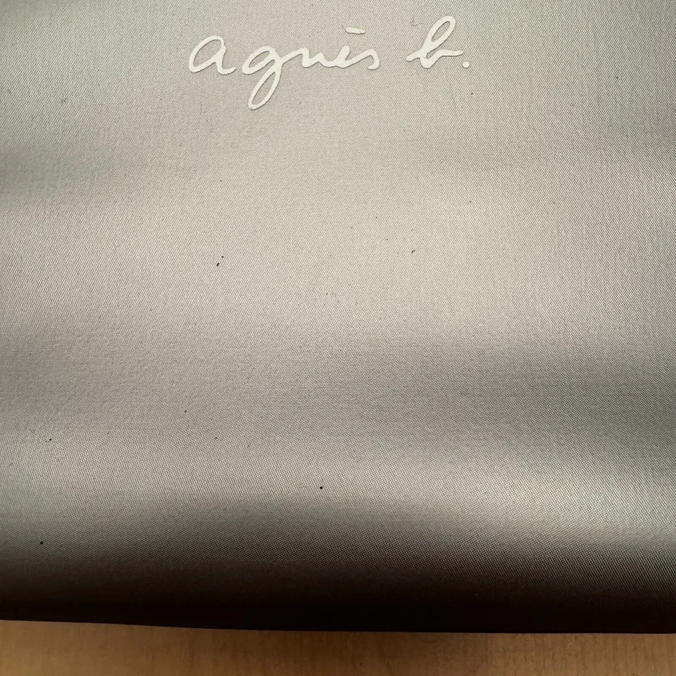 Agnes B. Bolsa organizadora de maquillaje anillos ciegos diario Foto 2 de 4