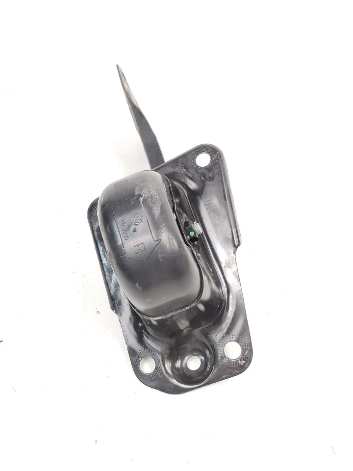 Brazo de arrastre inferior trasero derecho Volkswagen Jetta GLI 2019-2021 37 K OEM 5QM501052 Foto 2 de 4