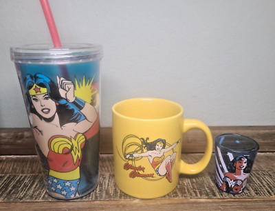 ZAK! Wonder Woman Plastic Tumbler Straw + 10 oz Vandor Ceramic Mug & Shot glass