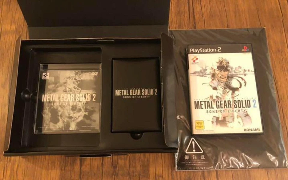 PS2 Metal Gear Solid 2 Sons of Liberty Premium Package From Japan Games - Image 2 of 3