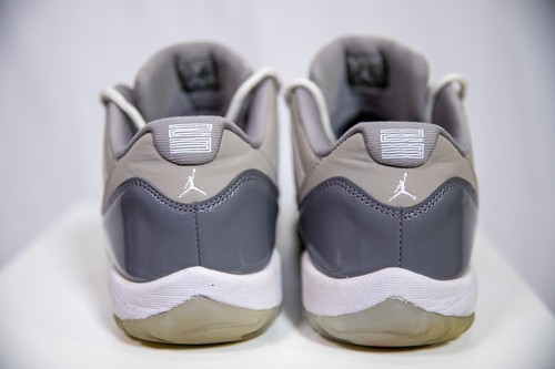 Air Jordan 11 XI Retro Bajo Gris Blanco 528895 003 Mujer’s US 12 / Hombre’s US 10.5 - Imagen 9 de 15
