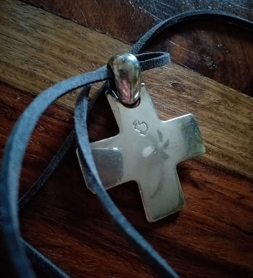 Croce argento Dodo di Pomellato 35,6 gr. - Immagine 2 di 4