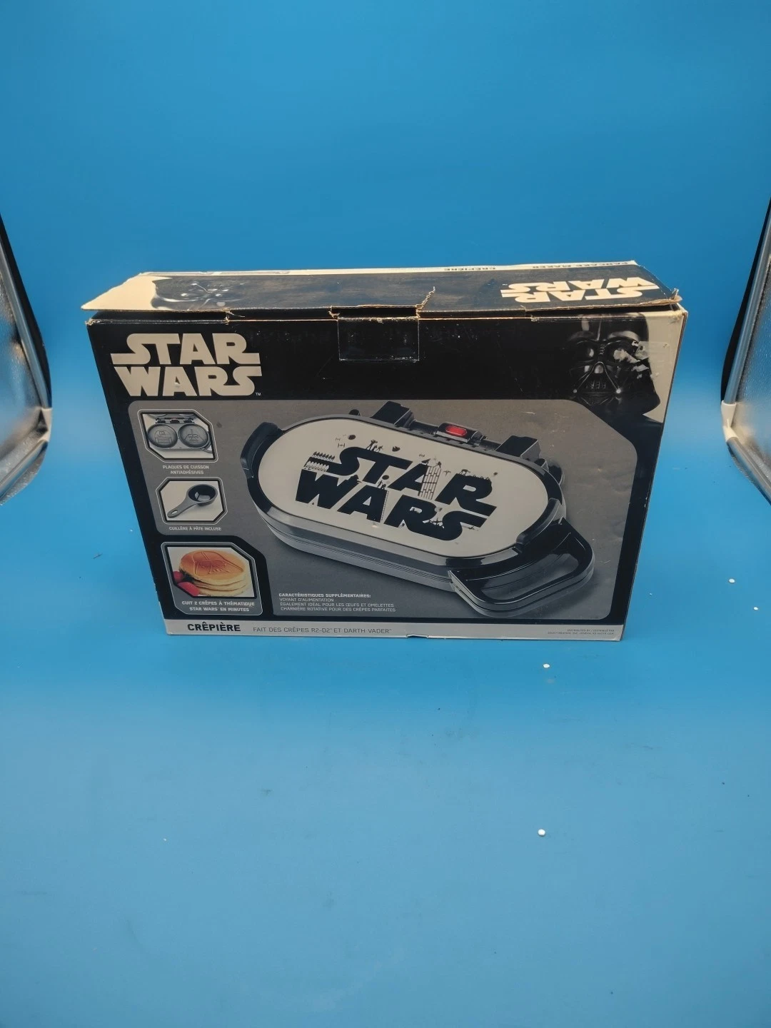 NEW Star Wars R2D2 Darth Vader PANCAKE MAKER Disney