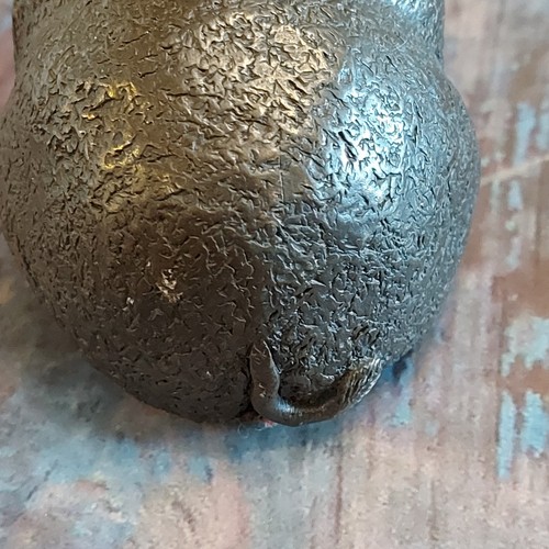Vintage Cold Cast Bronze Hippo Figurine / Decorative / Collectible / Ornament - Picture 4 of 10