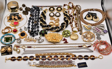 Vintage Jewelry Lot Givenchy KJL Joan Rivers Trifari Monet Robert Rose 80s J223