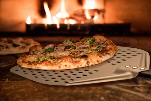 Pala per Pizza Forata 12 Pollici Paletta per Pizza in Alluminio Anodizzato Duro - Foto 13 di 24