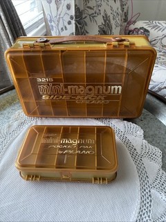 2 PLANO MINI MAGNUM SIDE KICK 3215 & POCKET PAK 3213 DOUBLE FACE TACKLE BOXES