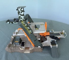Micro Machines Substation Phoenix Playset Base w/ Ramps & Tower
