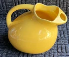 WOW!! VINTAGE BAUER  MCM CALIF POTTERY PITCHER YELLOW  COLOR / ICE LIP~USA~XLNT