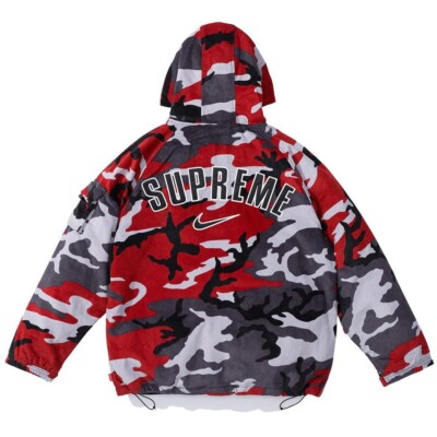 Supreme x Nike Arc Sztruksowa kurtka z kapturem Czerwona Kamuflaż
