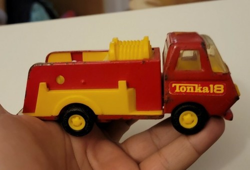 Vintage Tonka Fire Truck Tonka 18 #55250 Missing Ladder Incomplete C183 - Picture 2 of 7