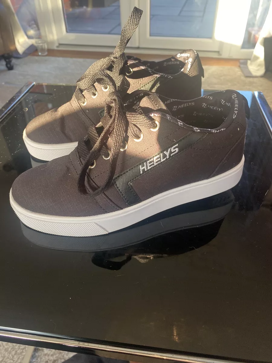 Pair shop of heelys