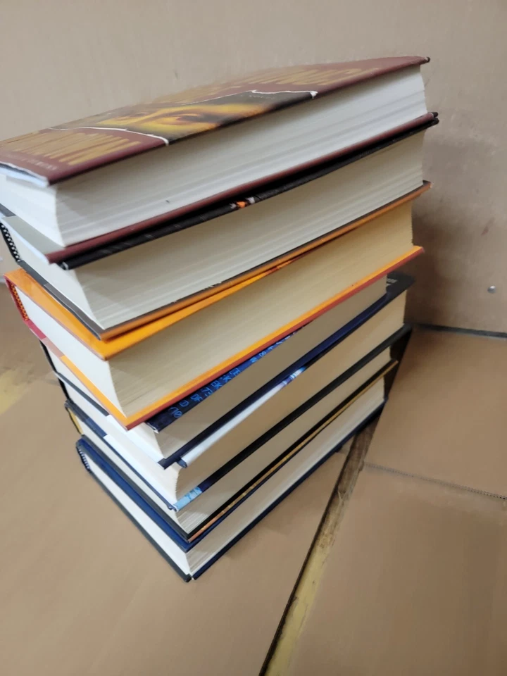 Lot of 7 Dan Brown Da Vinci Code Angels  Demons Origin Symbol HARDCOVER Book Set Foto 2 de 3