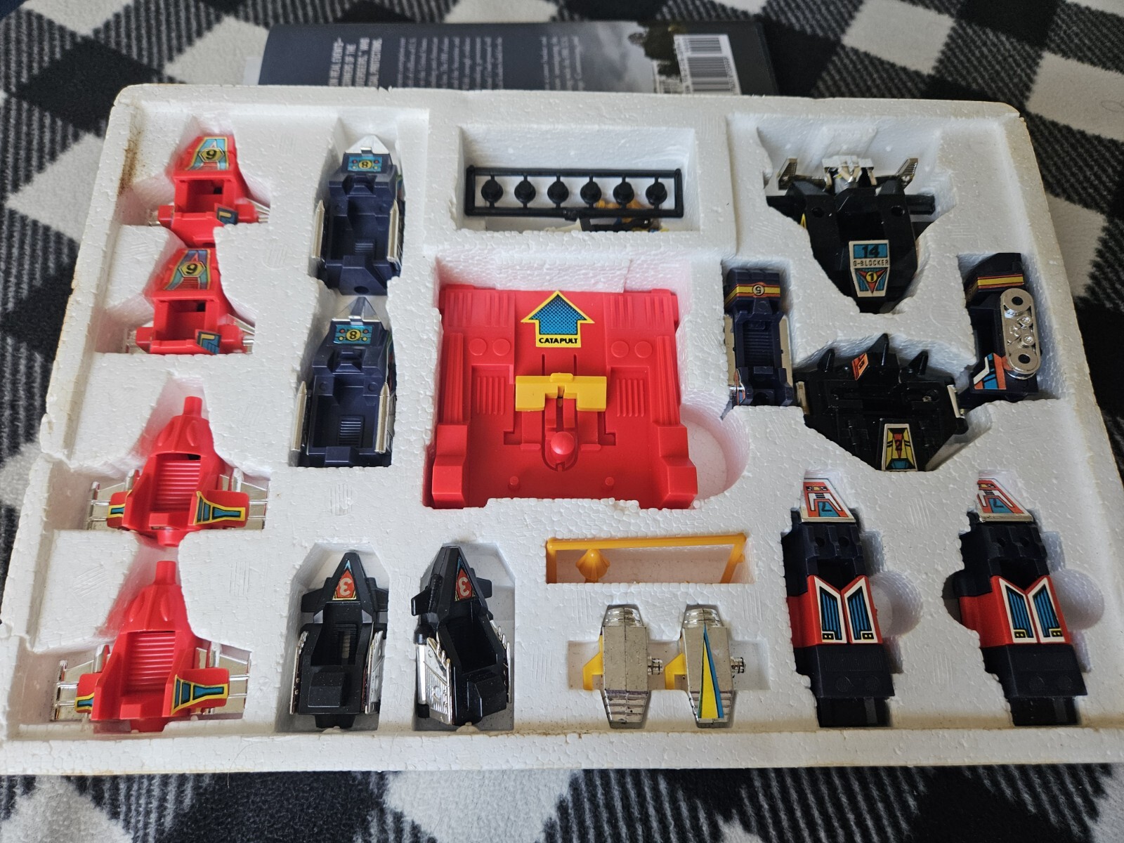 Picture 4 of 24
