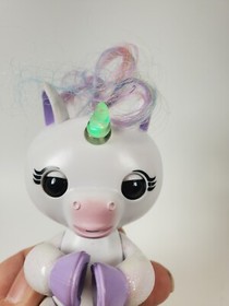 WowWee Fingerlings Baby Unicorn Interactive Toy - Tested & Working!