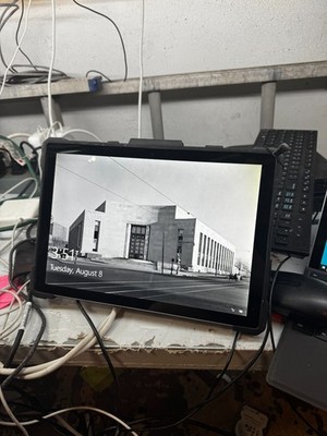 Microsoft Surface Pro 256GB Laptop *READ #6342