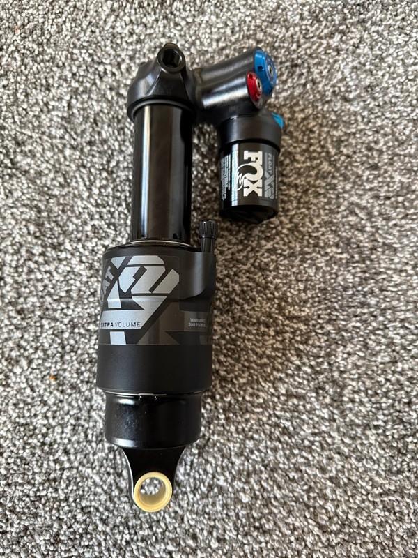 fox float x2 Evol PERFORMANCE SERIES FLOAT X2 2POS-ADJ 205 X 65mm