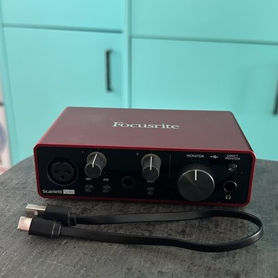 Focusrite Scarlett Solo 3rd Gen USB Audio Interface + Kabel