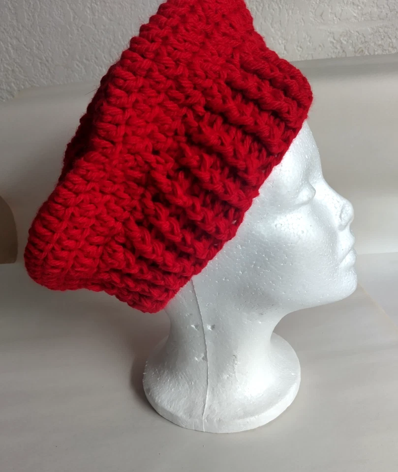 Handmade Crochet Chunky Yarn Red Beret Hat - Image 3 of 4