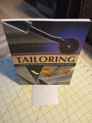 Tailoring: A Step-by-Step Guide to Creating ... by Creative Publ Intl 1845430573