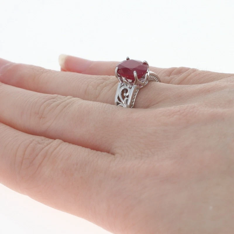 纯银铅玻璃填充红宝石鸡尾酒单颗戒指 - 925 椭圆形 3.15 克拉 — 第 4/4 张图片