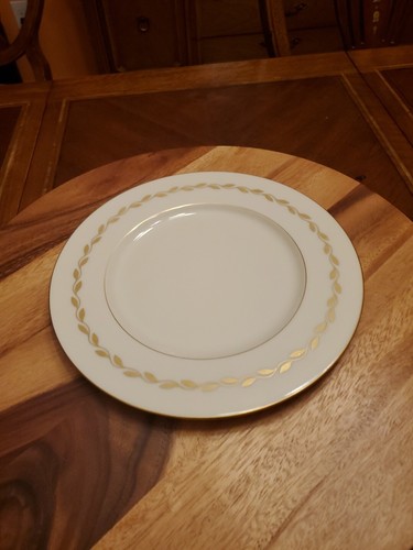 Plato de cena corona de oro de LENOX - Imagen 8 de 11