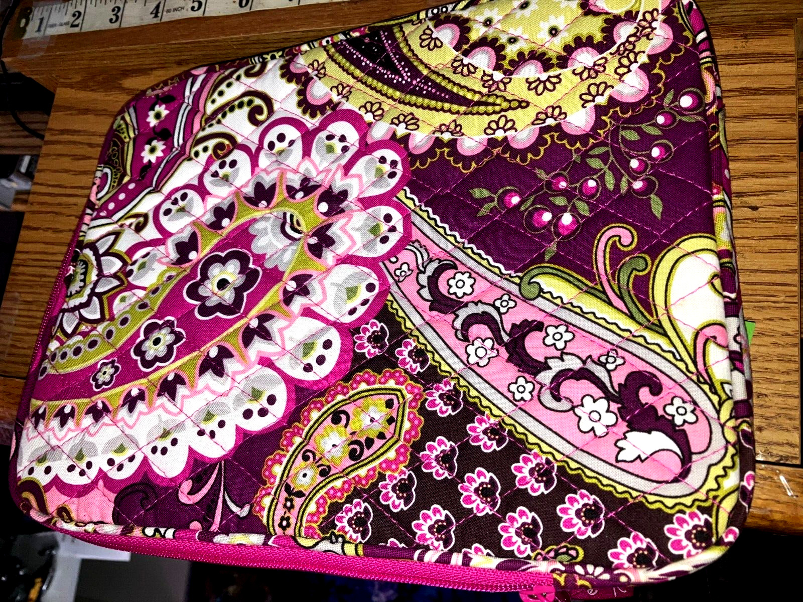 NWT  $38 Vera Bradley Very Berry Paisley  Tablet I Pad  Slee