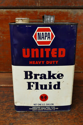 Vintage NAPA United Heavy Duty Brake Fluid One Gallon Metal Motor Oil Can Empty