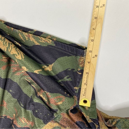 Darc Sports Wolves Shorts Mens XXL Camoflauge Athletic 558 /1000 Camo Gym 5" - Picture 9 of 12