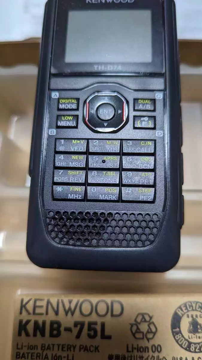 Kenwood TH-D74 D-star Handy Amateur Ham Radio Excellent-