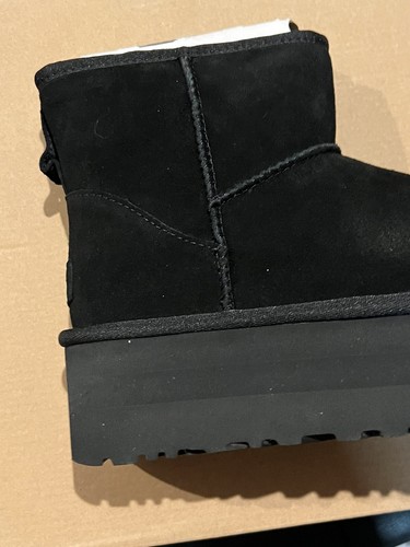 Women's UGG CLASSIC MINI PLATFORM Sheepskin Ankle Boots 1134991 BLACK Size 8 New - Picture 8 of 17